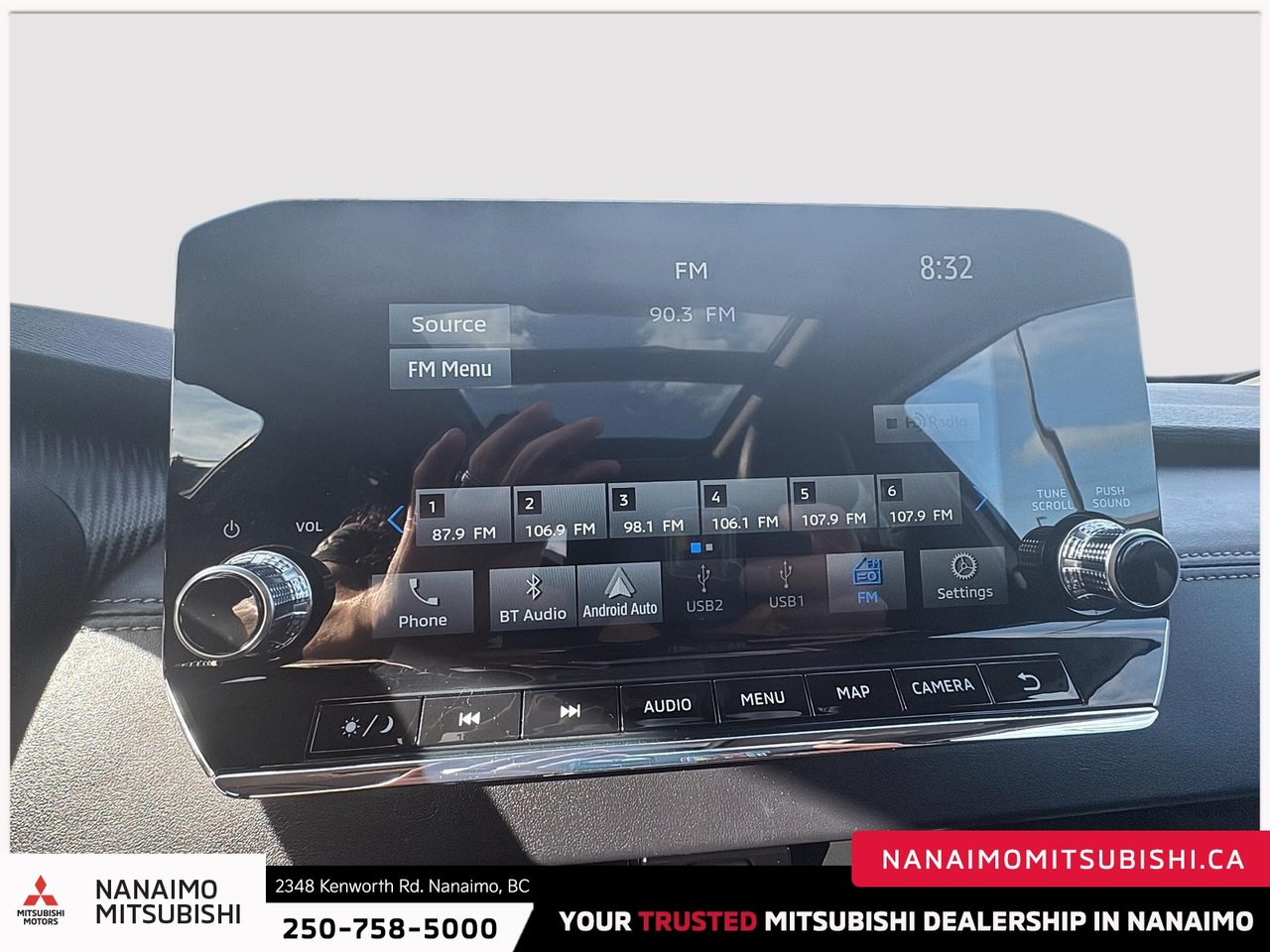 2024 Mitsubishi Outlander PHEV LE-19