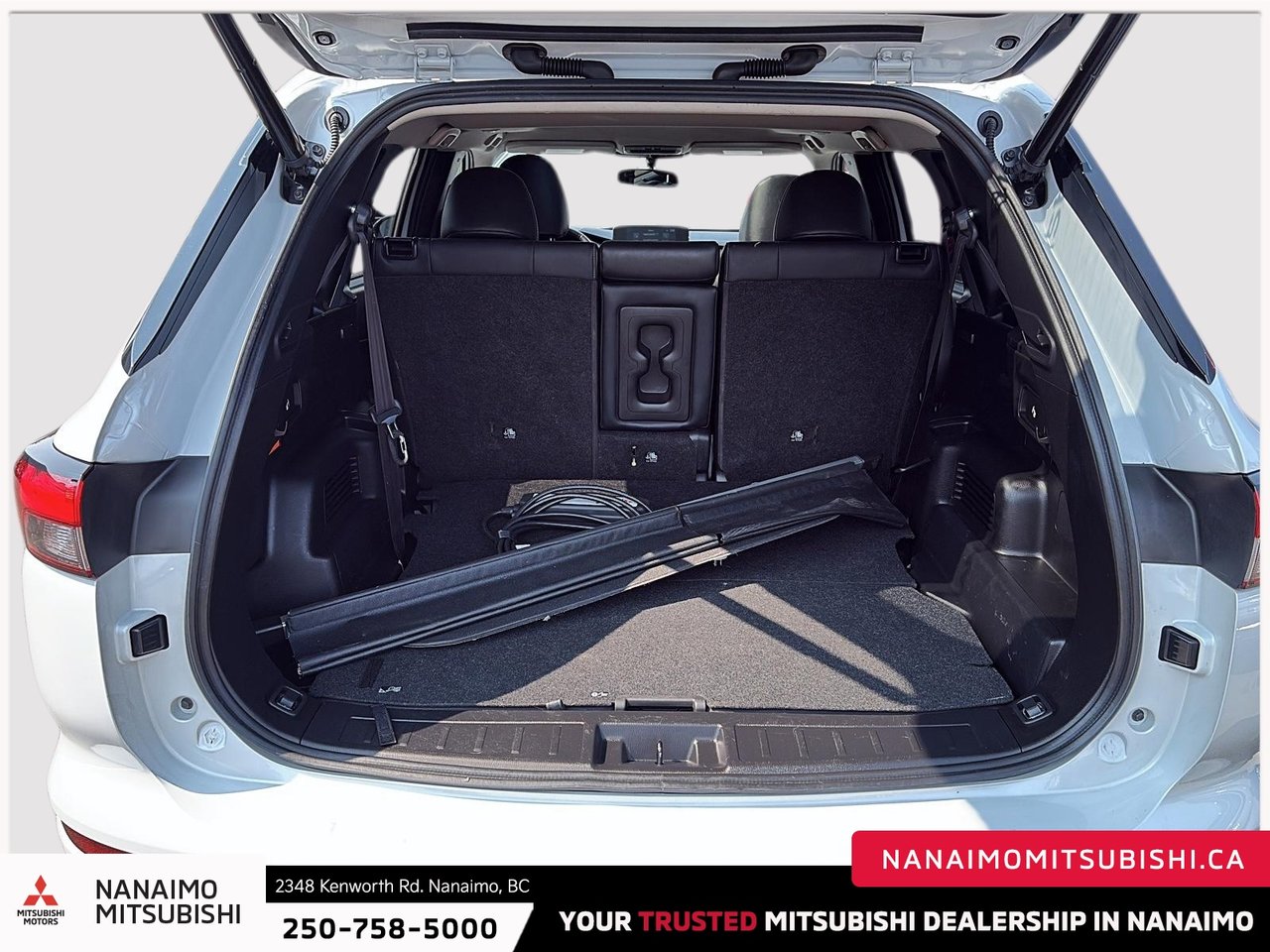 2024 Mitsubishi Outlander PHEV LE-6