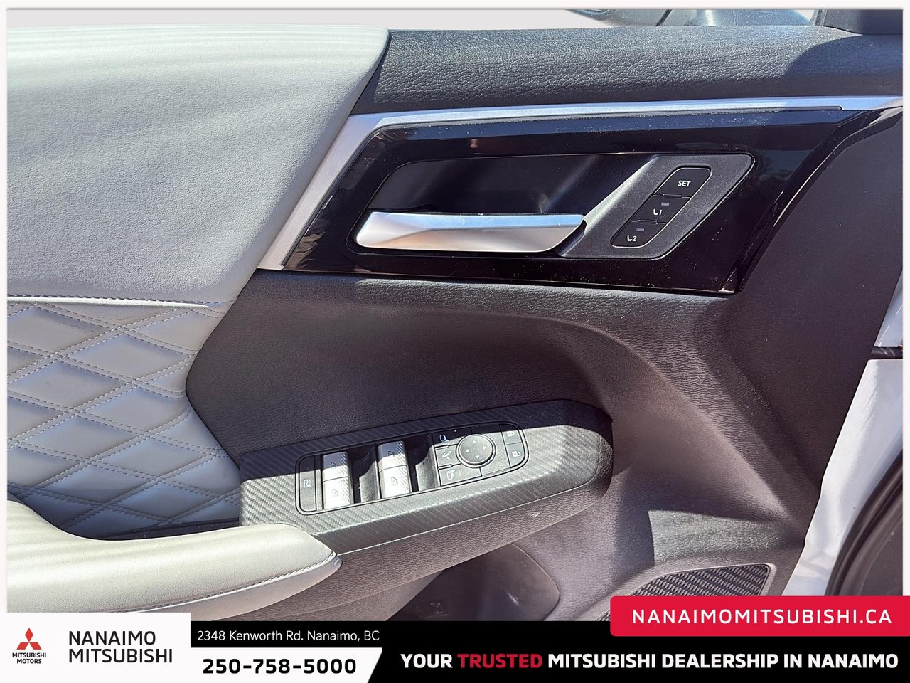 2025 Mitsubishi Outlander PHEV GT-11