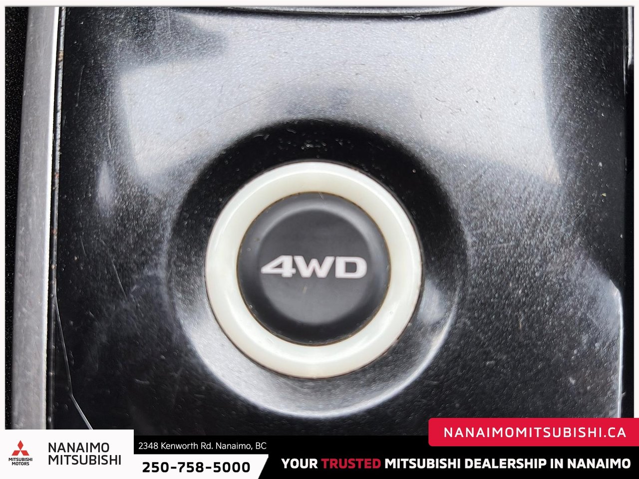 2017 Mitsubishi Outlander ES-18