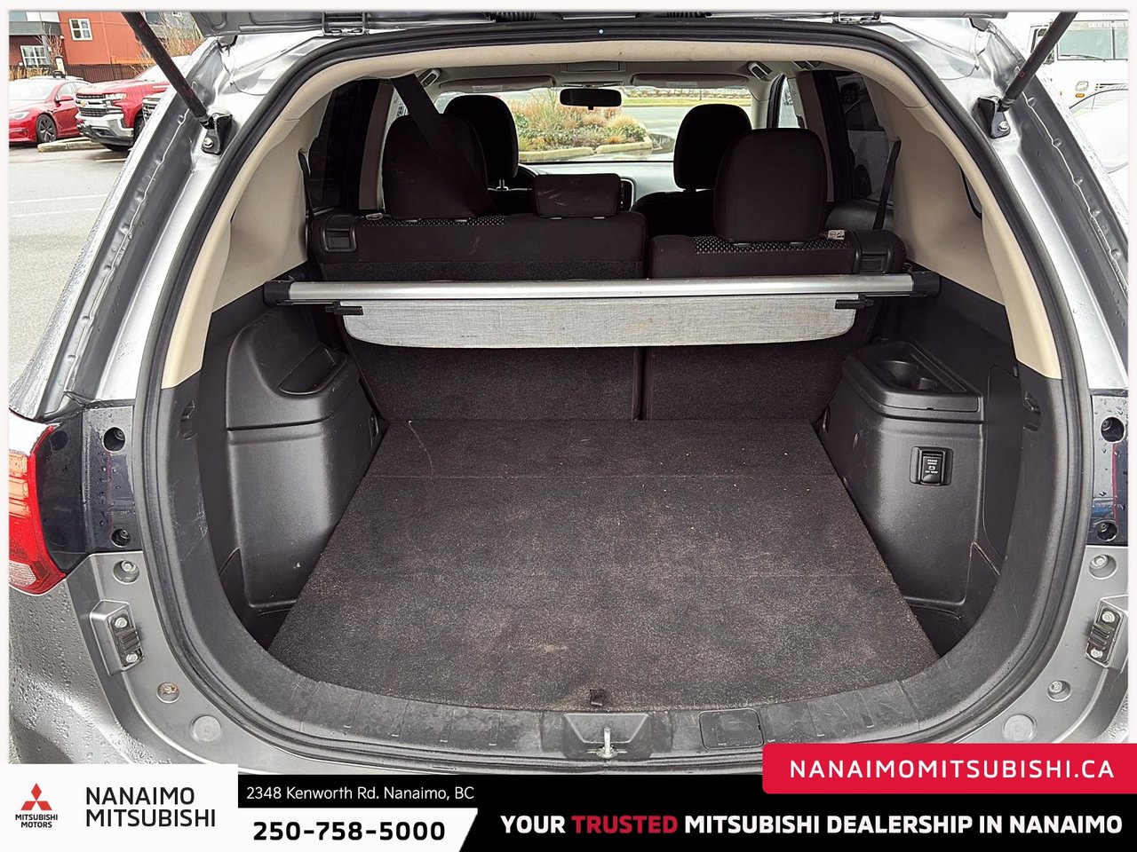 2017 Mitsubishi Outlander ES-6