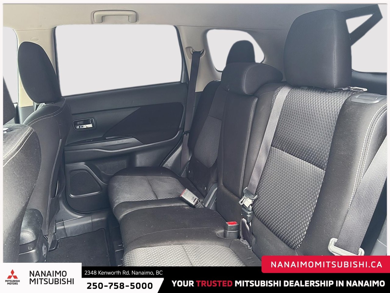 2017 Mitsubishi Outlander ES-9