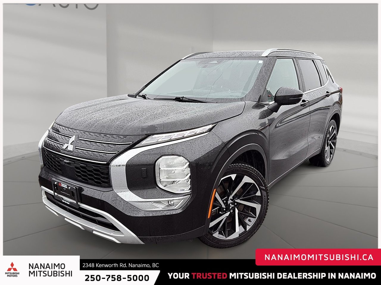 2023 Mitsubishi Outlander LE-0