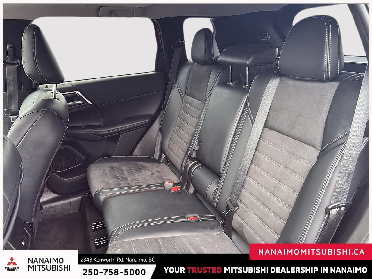 2024 Mitsubishi Outlander LE-9