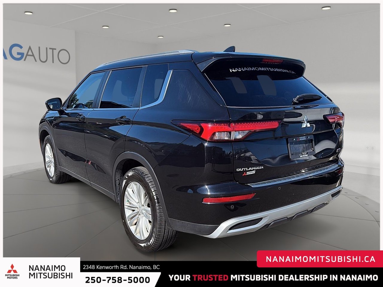 2024 Mitsubishi Outlander SE-4