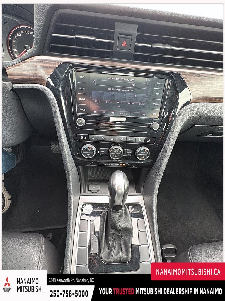 2022 Volkswagen Passat 2.0T Limited Edition-16