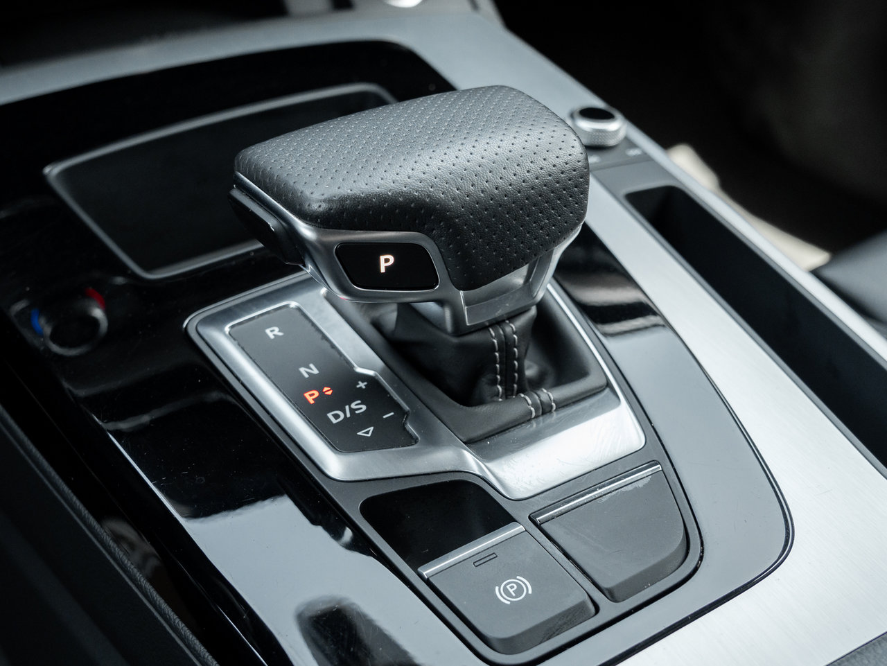 2023 Audi Q5 Technik 45 TFSI quattro  HUD  S LINE BLACK PACK-17