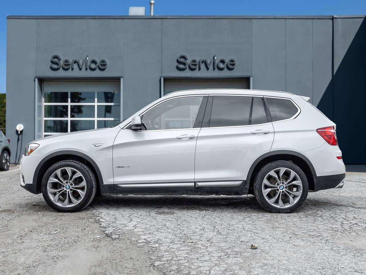 BMW X3 xDrive^Trade In^No Accidents^Well Maintained 2017-2