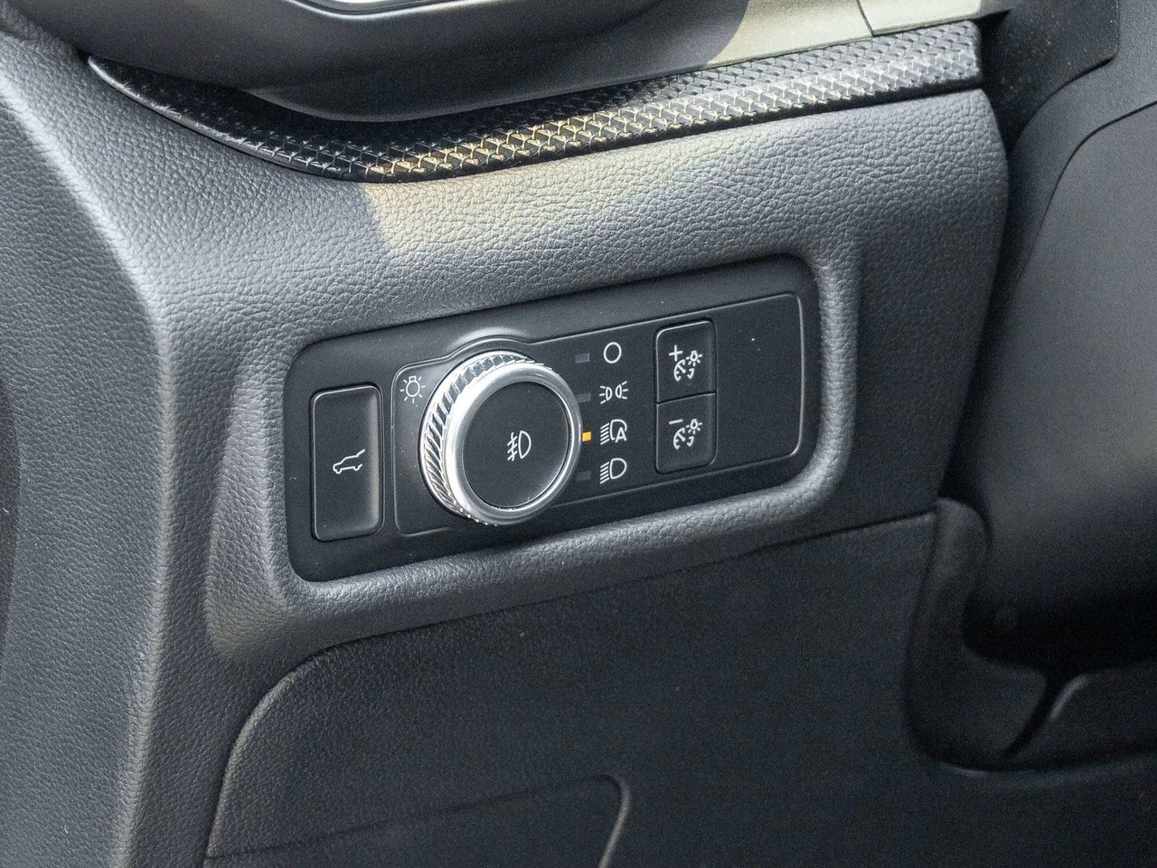 2020 Ford Explorer ST  TRADE IN ONE OWNER  WELL MAINTAINED  B&O AUDIO-16