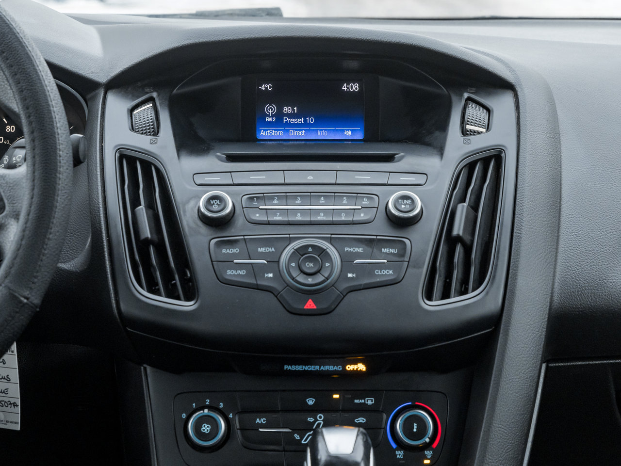 Ford Focus 4dr Sdn SE   AS IS 2016-21