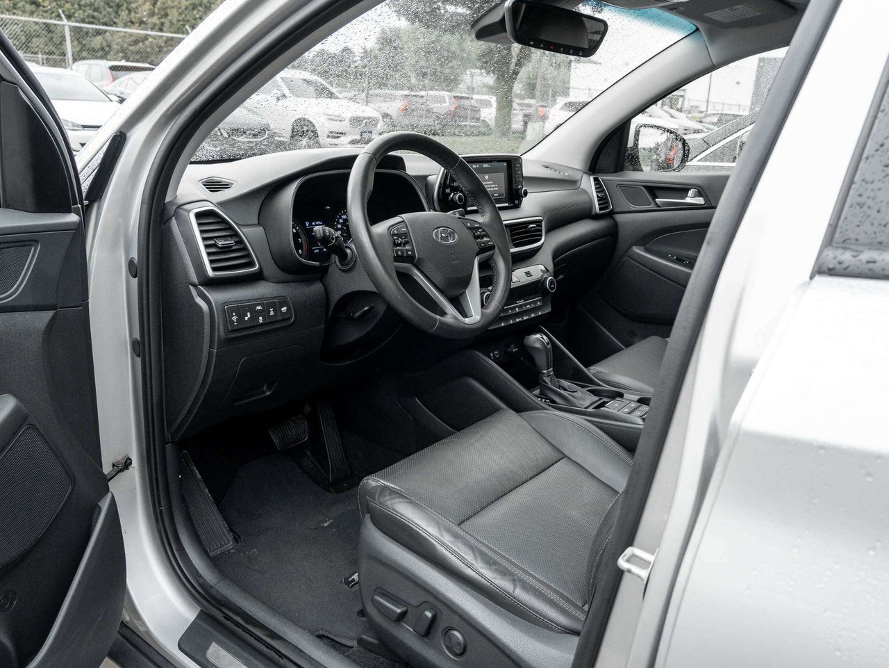 Hyundai TUCSON LUXURY^Super Low KM^Trade in^New Battery^One owner 2020-6