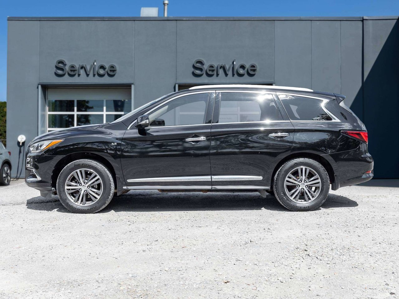 2017 Infiniti QX60 ONE ONWER   SAFETY CERTIFIED   TRADE IN-2