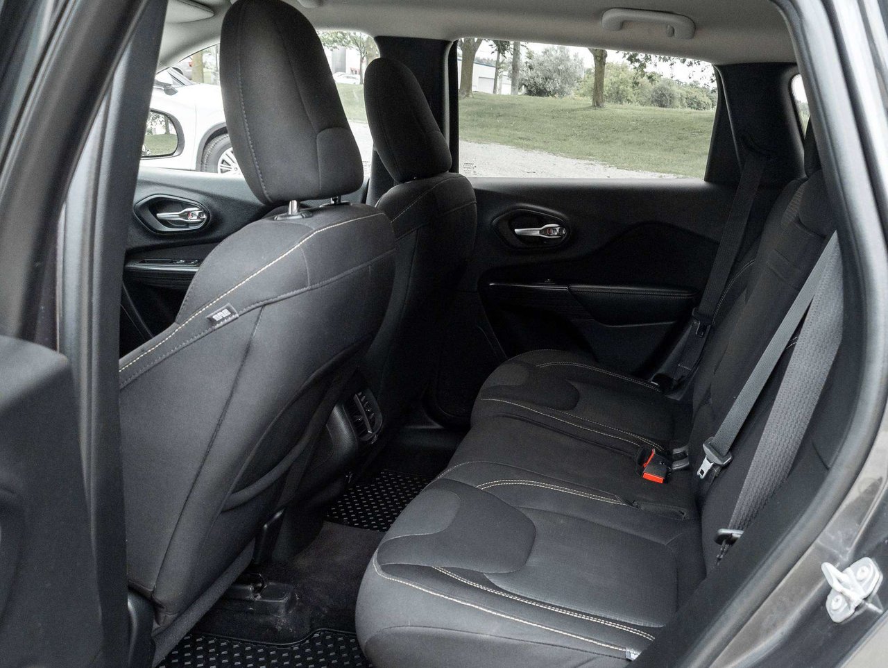 Jeep Cherokee North   TRADE IN   AS IS 2017-20