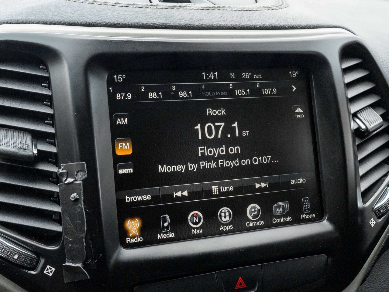 Jeep Cherokee North   TRADE IN   AS IS 2017-17
