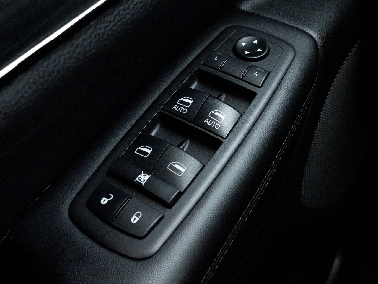 Jeep Grand Cherokee Limited X 4x4  SAFETY CERTIFIED  LIMITED SUPPLY 2021-12