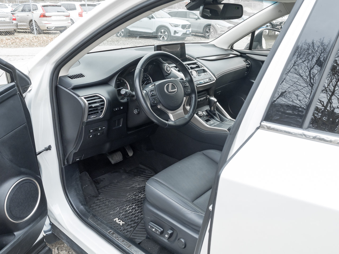 2019 Lexus NX 300 Auto  TRADE IN  ACCIDENTS FREE  LIKE NEW-6