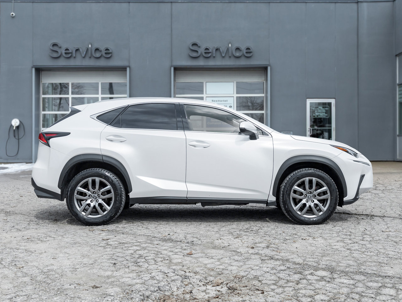 2019 Lexus NX 300 Auto  TRADE IN  ACCIDENTS FREE  LIKE NEW-4