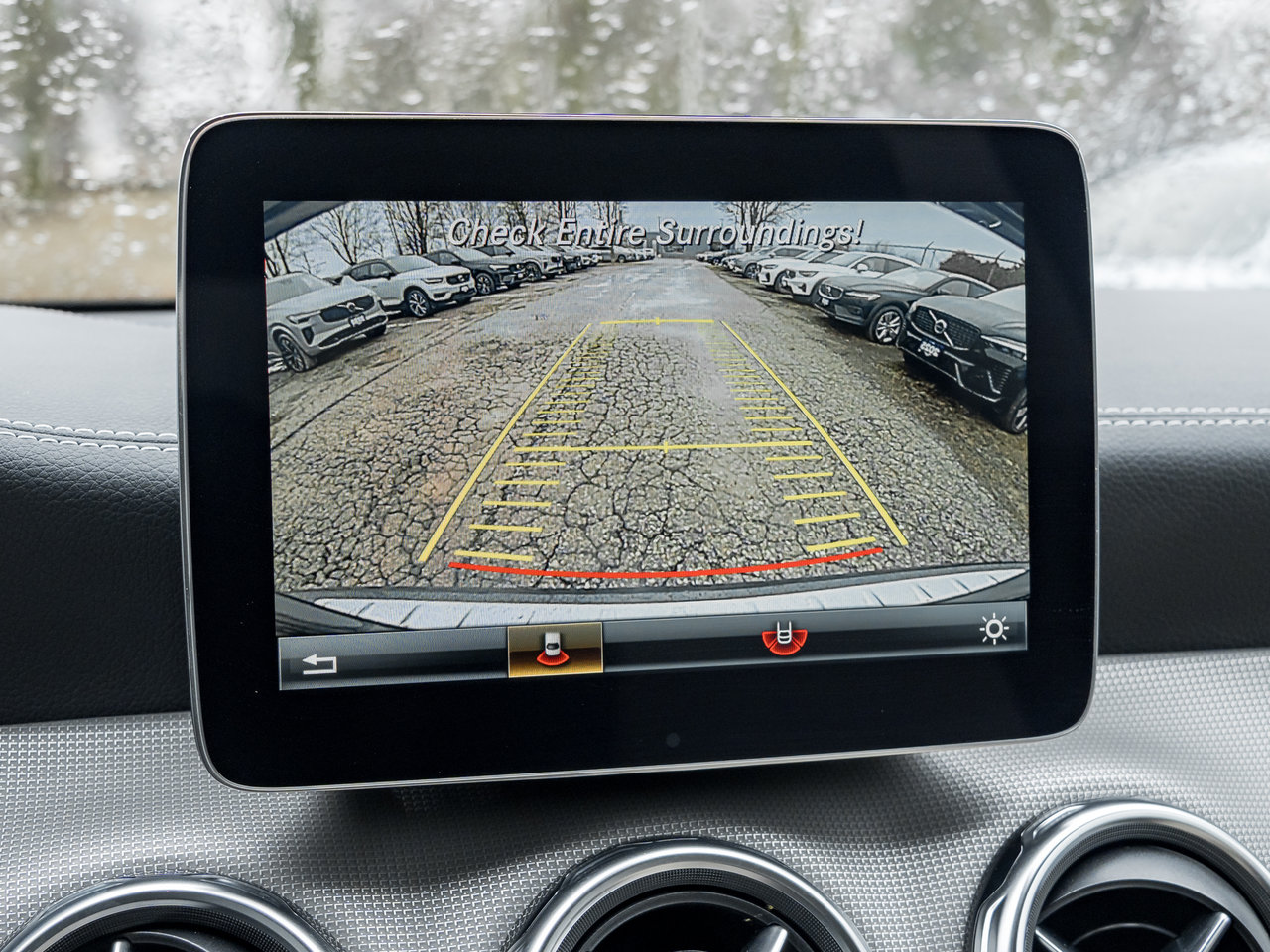 Mercedes-Benz GLA 250 4MATIC SUV LOW MILEAGE ONE OWNER  TRADE IN 2018-9