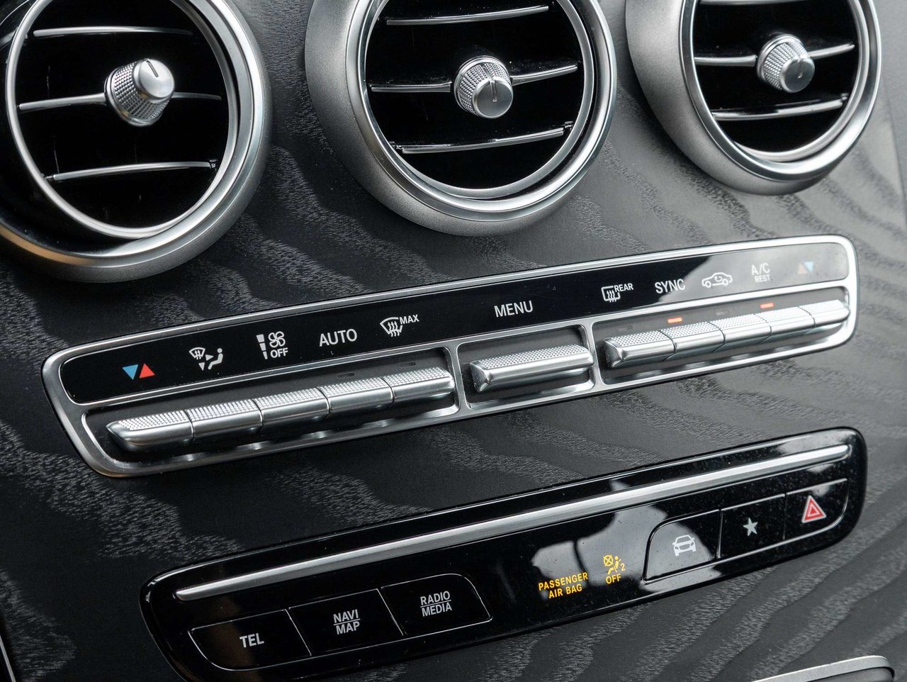 2020 Mercedes-Benz GLC 300-20