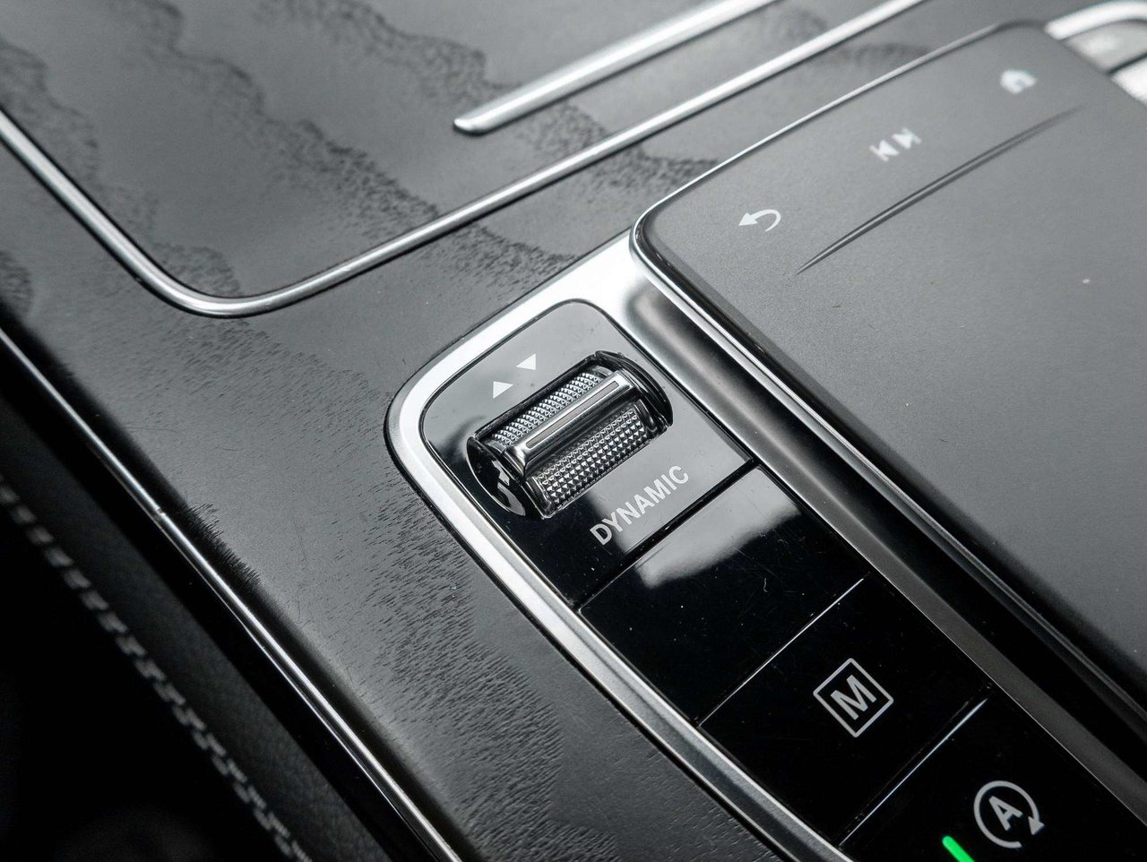 2020 Mercedes-Benz GLC 300-18