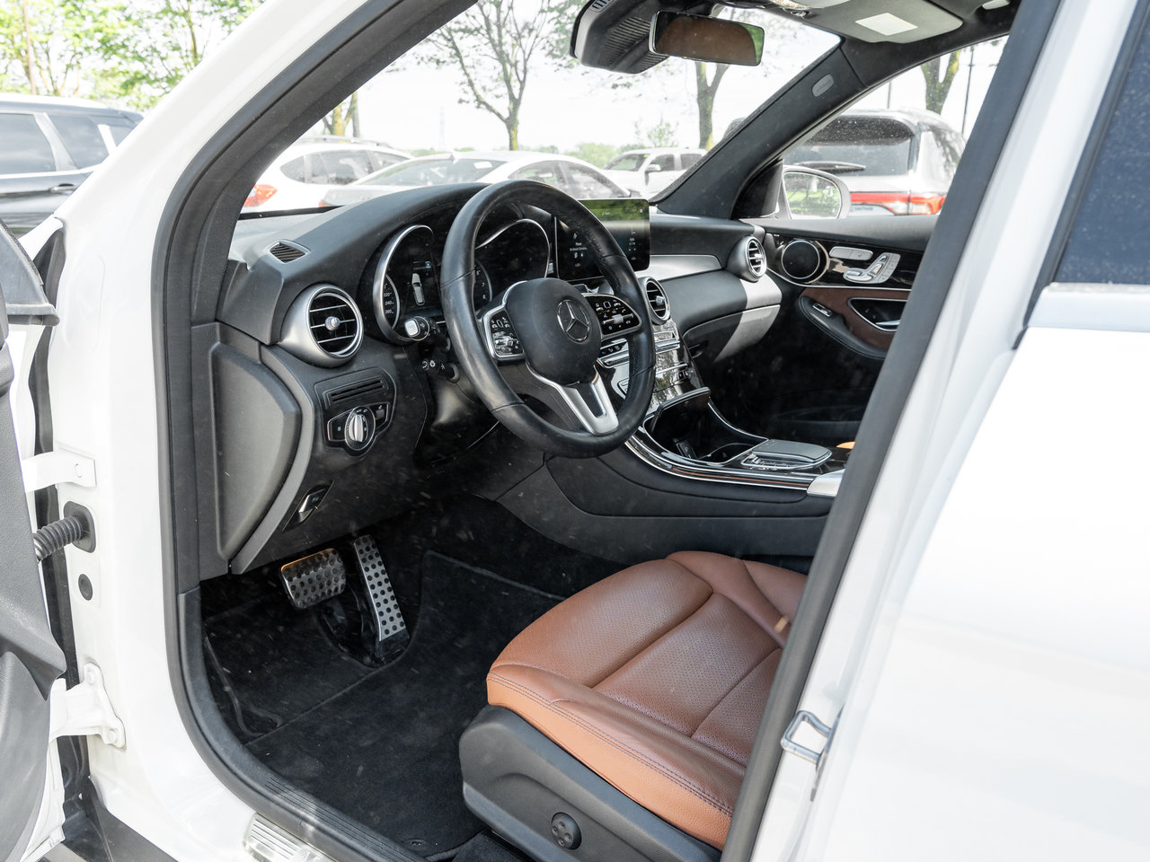 Mercedes-Benz GLC 300 4MATIC SUV  LOW KM  TRADE IN  SAFETY CERT 2021-6