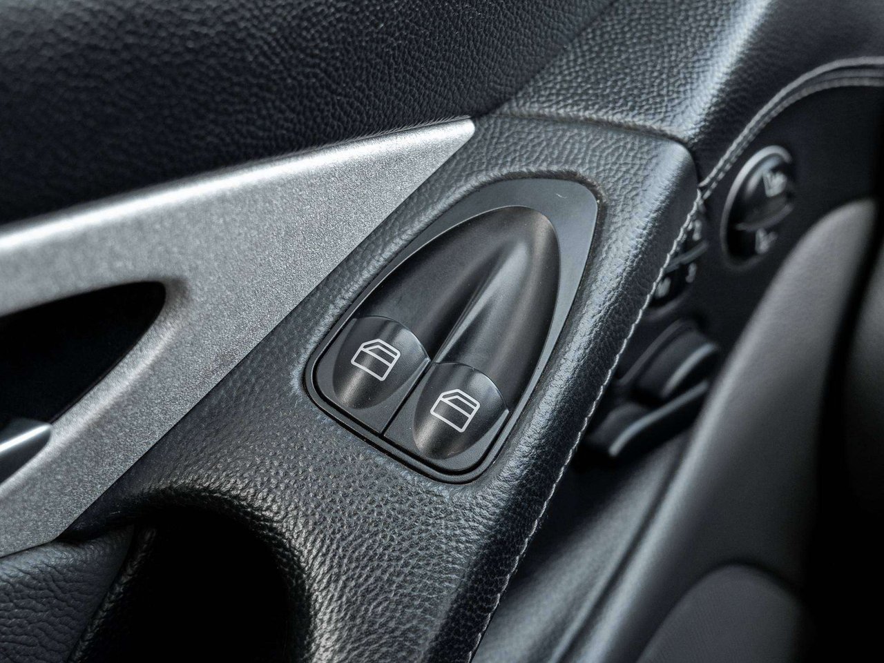 Mercedes-Benz SL 5.5L AMG   CONVERTIBLE   SAFETY CERTIFIED 2005-19