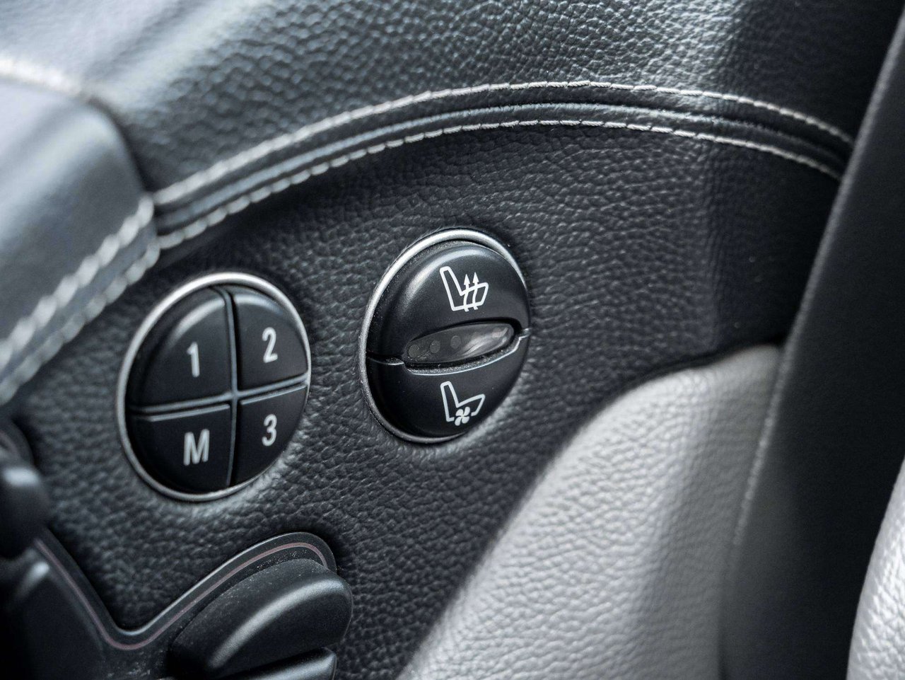Mercedes-Benz SL 5.5L AMG   CONVERTIBLE   SAFETY CERTIFIED 2005-18