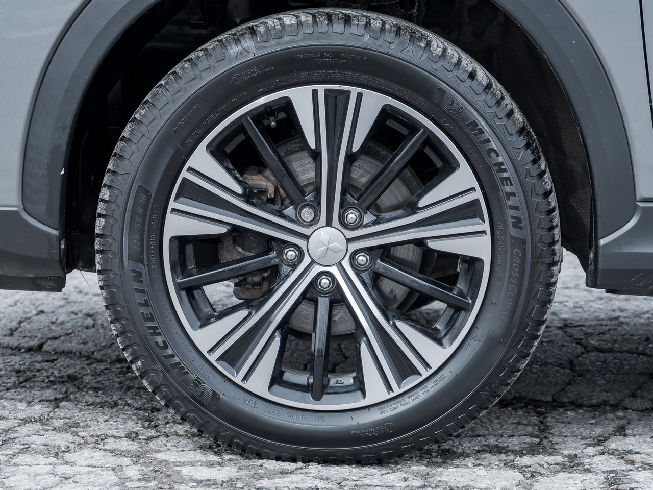 Mitsubishi Eclipse Cross ES S-AWC   NEW ARRIVAL   SAFETY CERTIFIED 2018-3