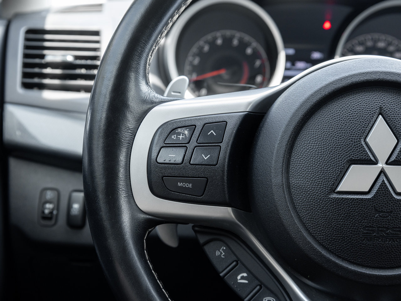 2011 Mitsubishi Lancer 4dr Sdn Ralliart-11