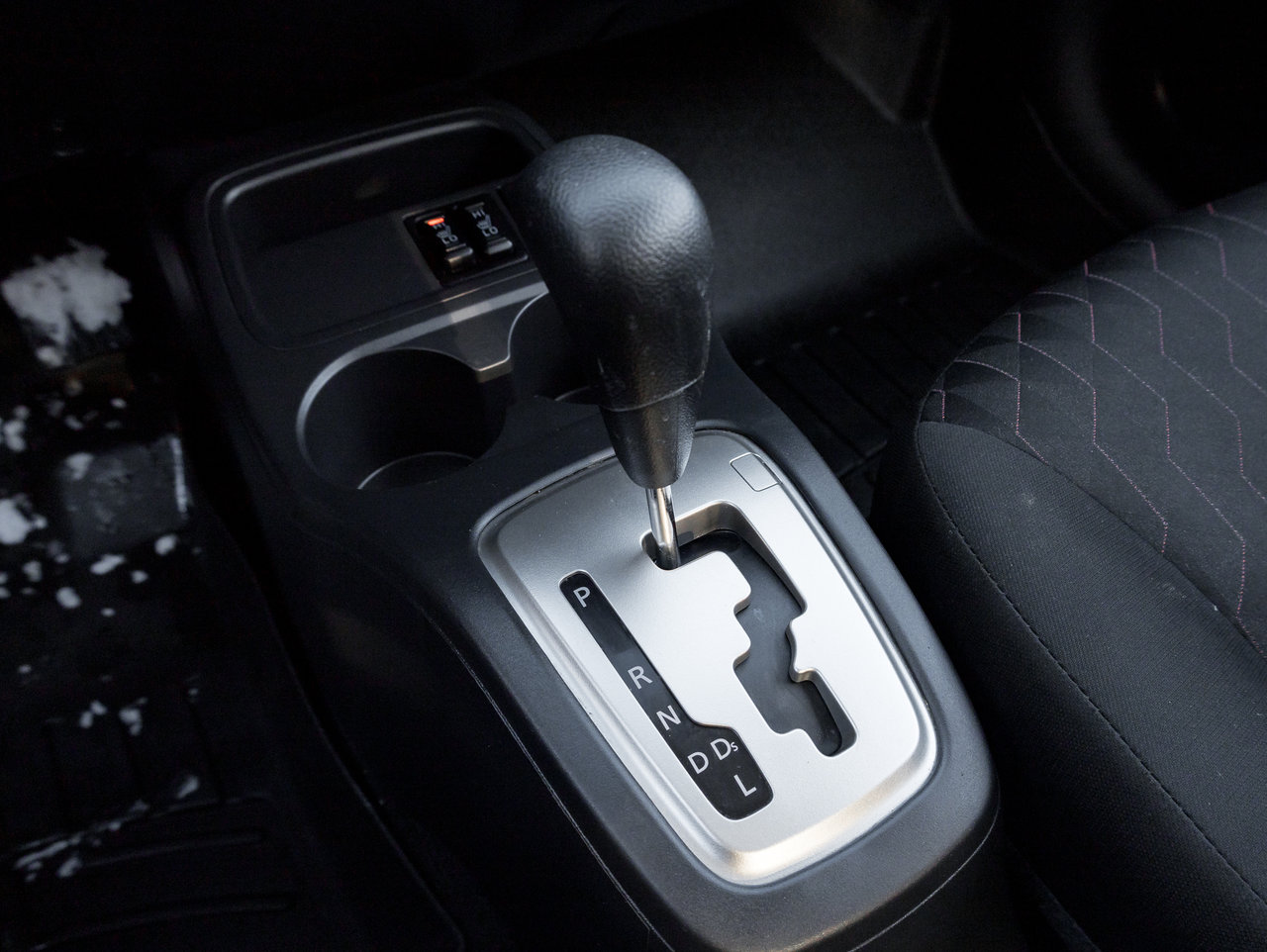 Mitsubishi Mirage ES CVT   ONE OWNER   SAFETY CERTIFIED   LOW KM 2024-12