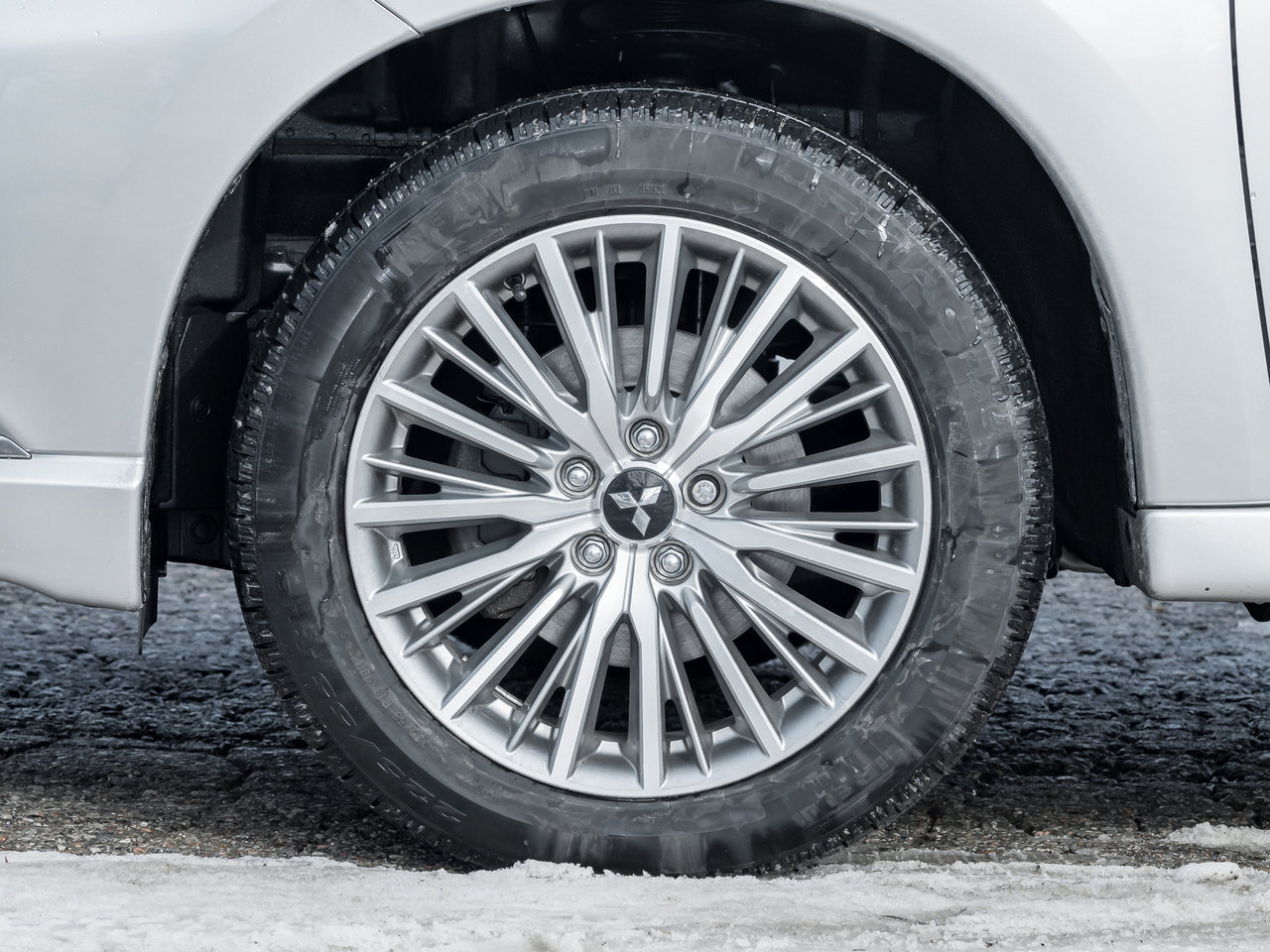 2020 Mitsubishi Outlander PHEV SE S-AWC  SAEFTY CERTIFIED FINANCE AS LOW AS 6.99%-4