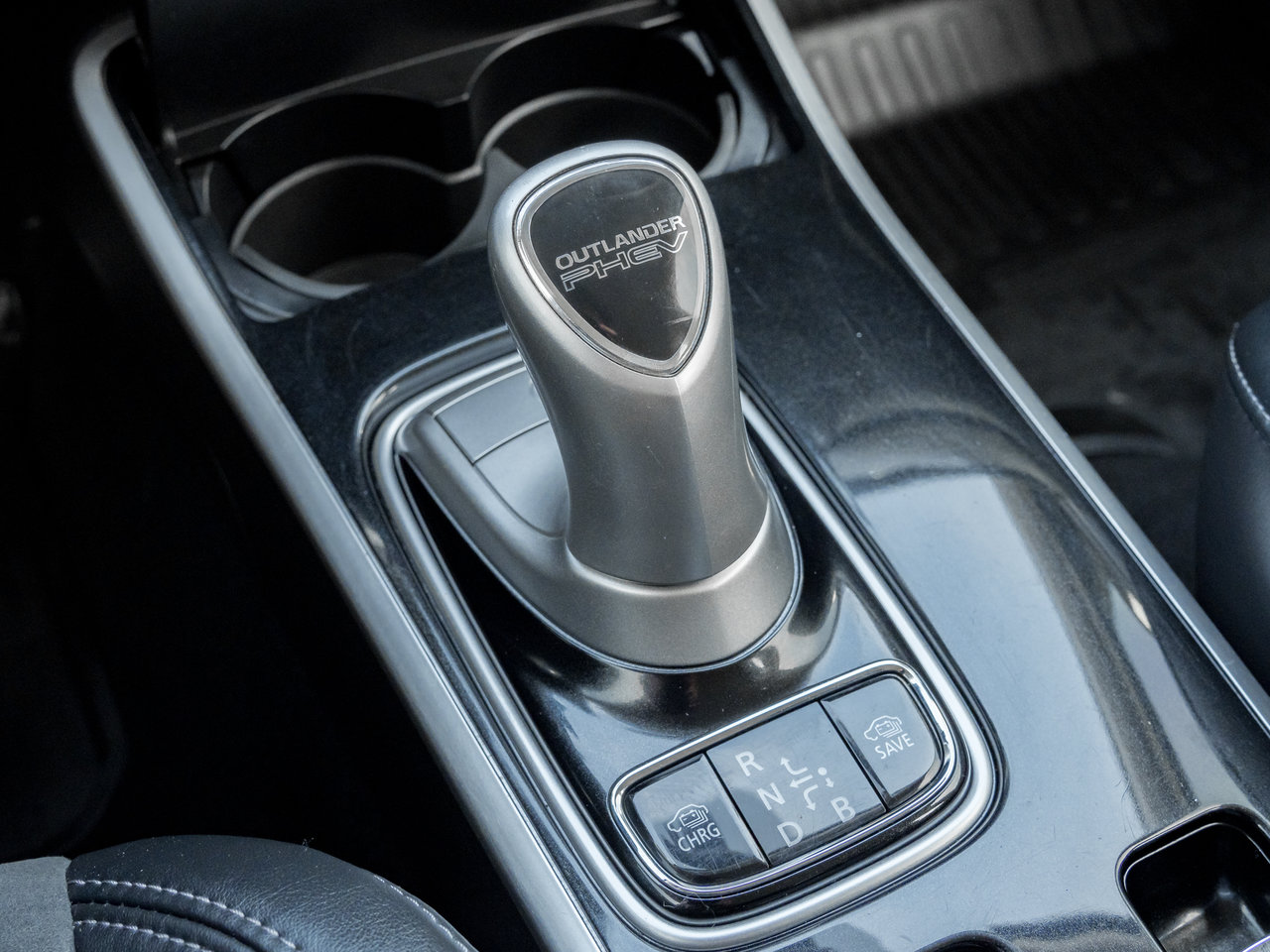 2020 Mitsubishi Outlander PHEV SE S-AWC  SAEFTY CERTIFIED FINANCE AS LOW AS 6.49%-15