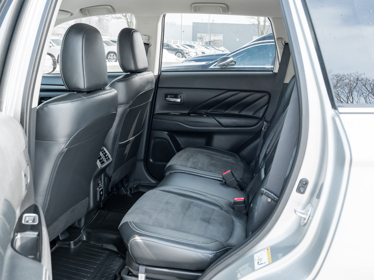 2020 Mitsubishi Outlander PHEV SE S-AWC  SAEFTY CERTIFIED FINANCE AS LOW AS 6.49%-22