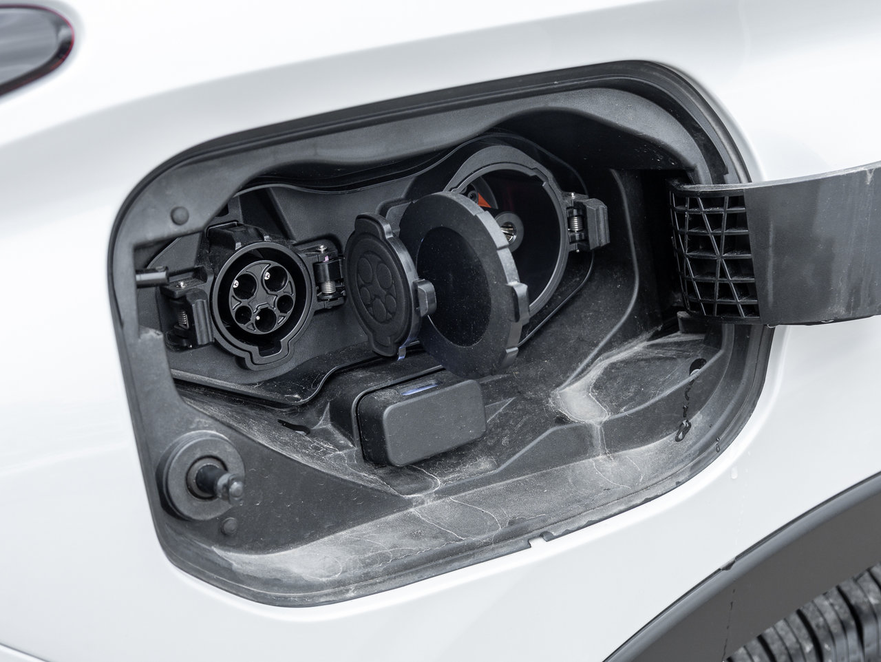 2023 Mitsubishi Outlander PHEV GT S-AWC CPO FINANCE RATES FOR AS LOW AS 0.90%-3