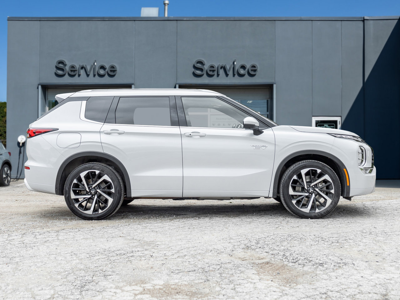 2023 Mitsubishi Outlander PHEV GT S-AWC CPO FINANCE RATES FOR AS LOW AS 0.90%-5