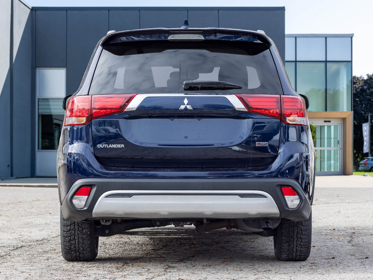 Mitsubishi Outlander GT S-AWC   FIANCNE AS LOW AS 7.99% 2020-5