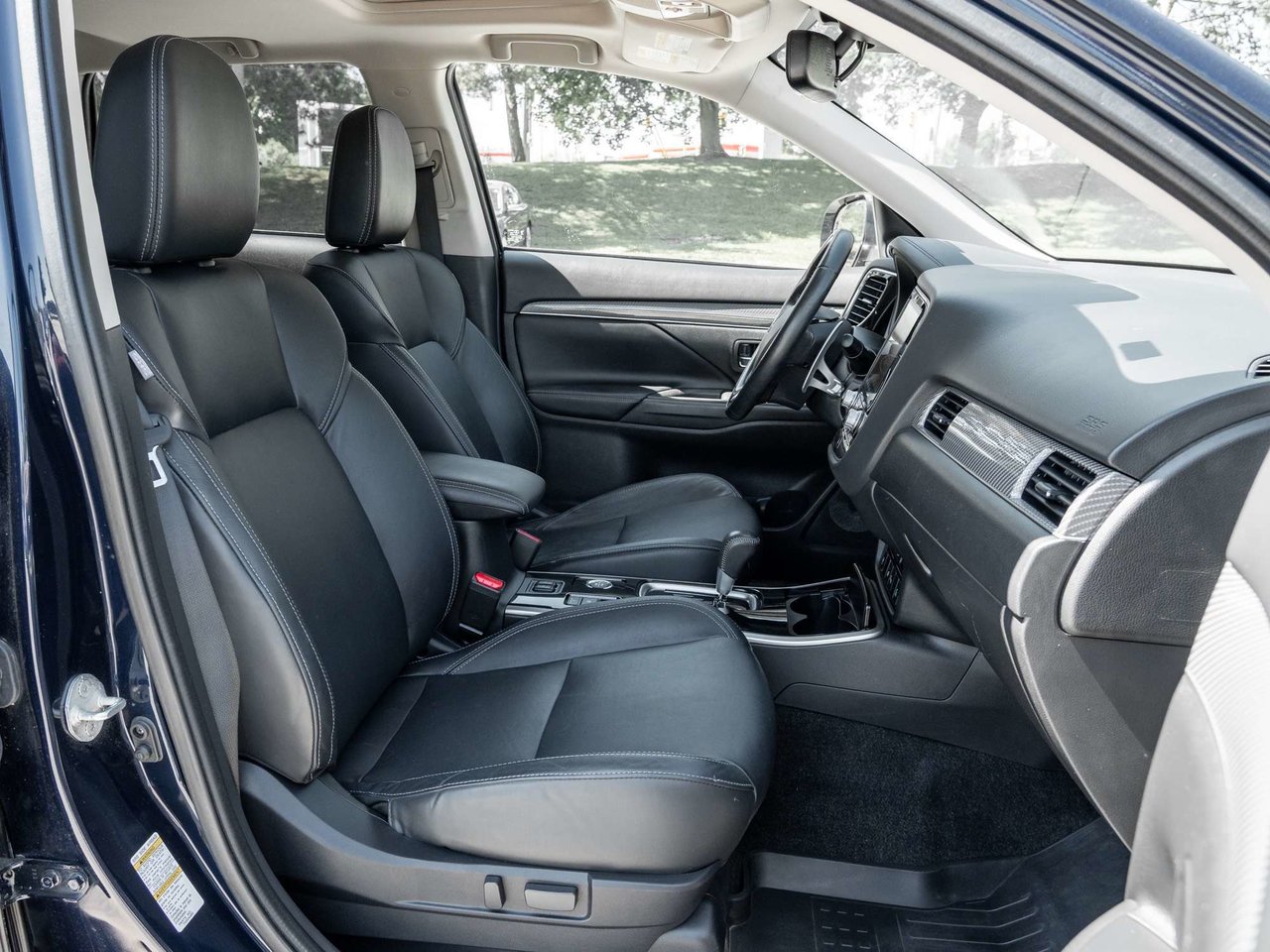 Mitsubishi Outlander GT S-AWC   FIANCNE AS LOW AS 7.99% 2020-19