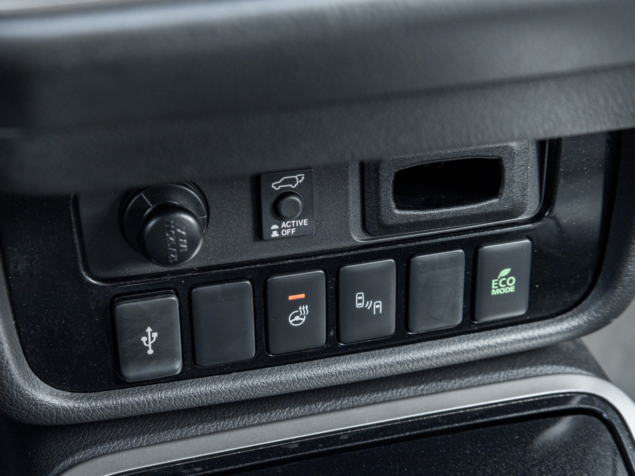 Mitsubishi Outlander GT S-AWC   ONE OWNER   SAFETY CERTIFIED 2020-15