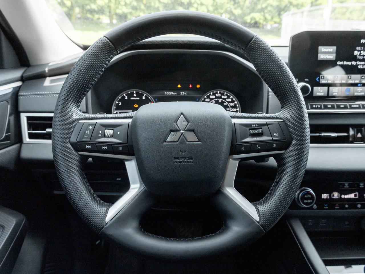 2022 Mitsubishi Outlander LE S-AWC   CPO FINANCE RATES FOR AS LOW AS 0.90%-7