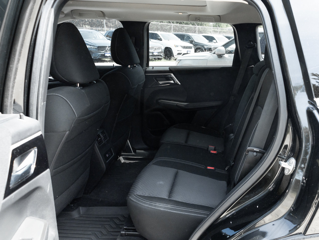 2022 Mitsubishi Outlander LE S-AWC   CPO FINANCE RATES FOR AS LOW AS 0.90%-22