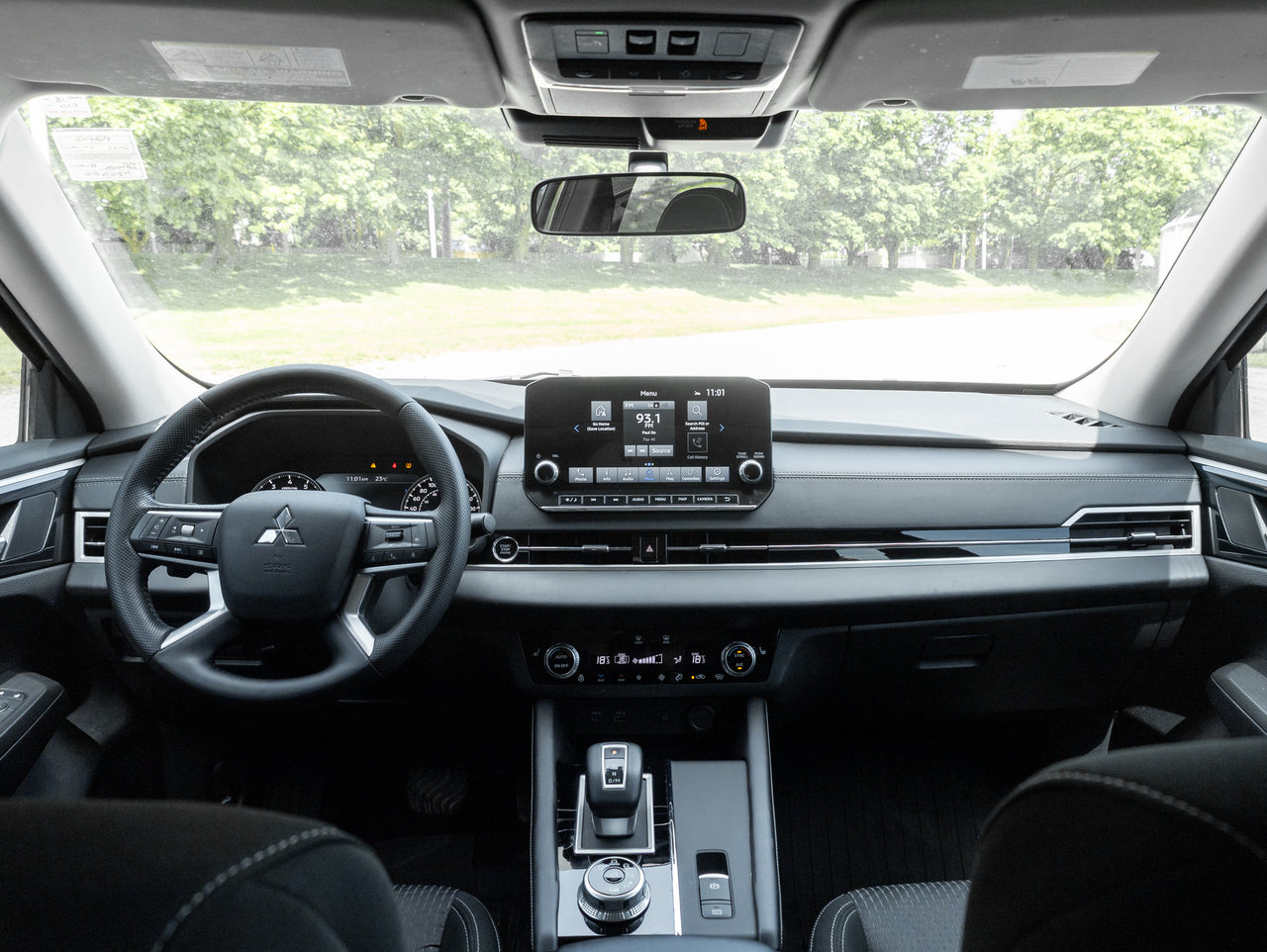2022 Mitsubishi Outlander LE S-AWC   CPO FINANCE RATES FOR AS LOW AS 0.90%-24
