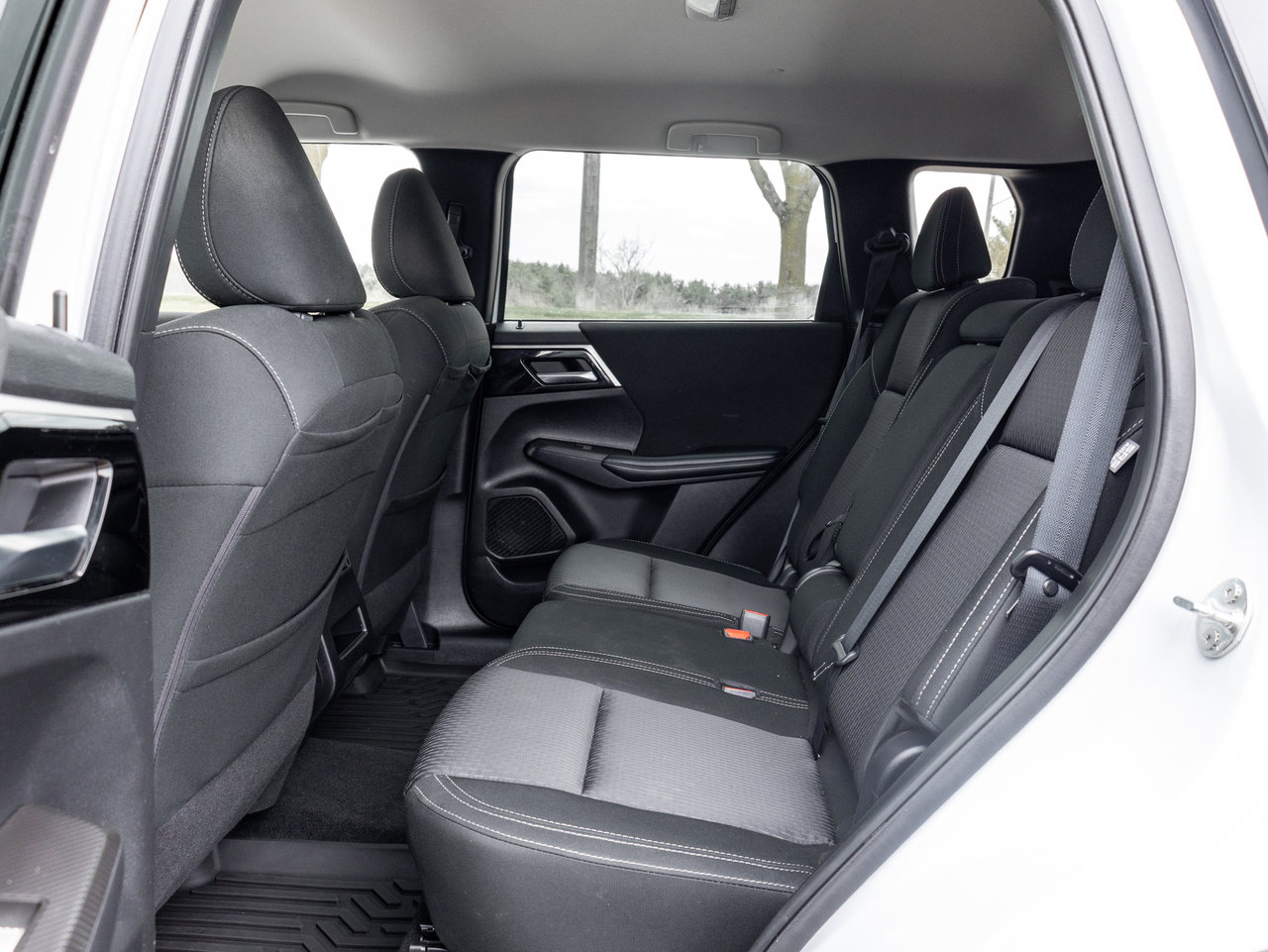 Mitsubishi Outlander ES S-AWC CPO FINANCE RATES FOR AS LOW AS 0.90% 2023-19