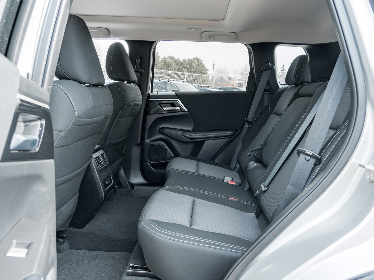 2024 Mitsubishi Outlander SE S-AWC CPO FINANCE RATES FOR AS LOW AS 0.90%-20
