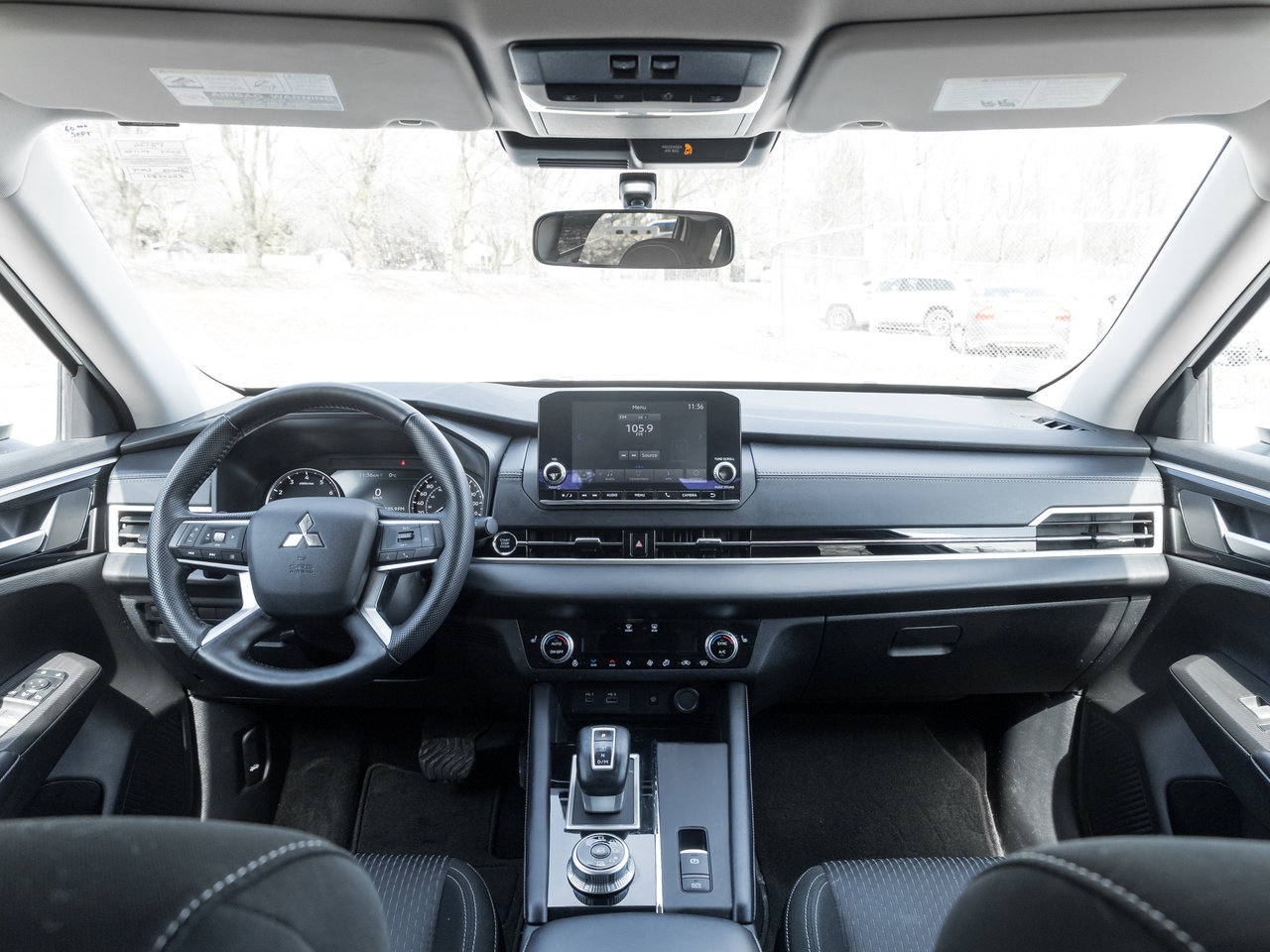 2024 Mitsubishi Outlander SE S-AWC CPO FINANCE RATES FOR AS LOW AS 0.90%-22