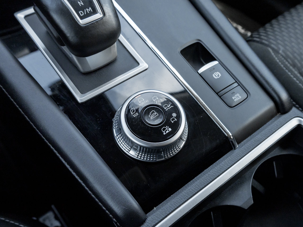 2024 Mitsubishi Outlander SE S-AWC CPO FINANCE RATES FOR AS LOW AS 0.90%-14