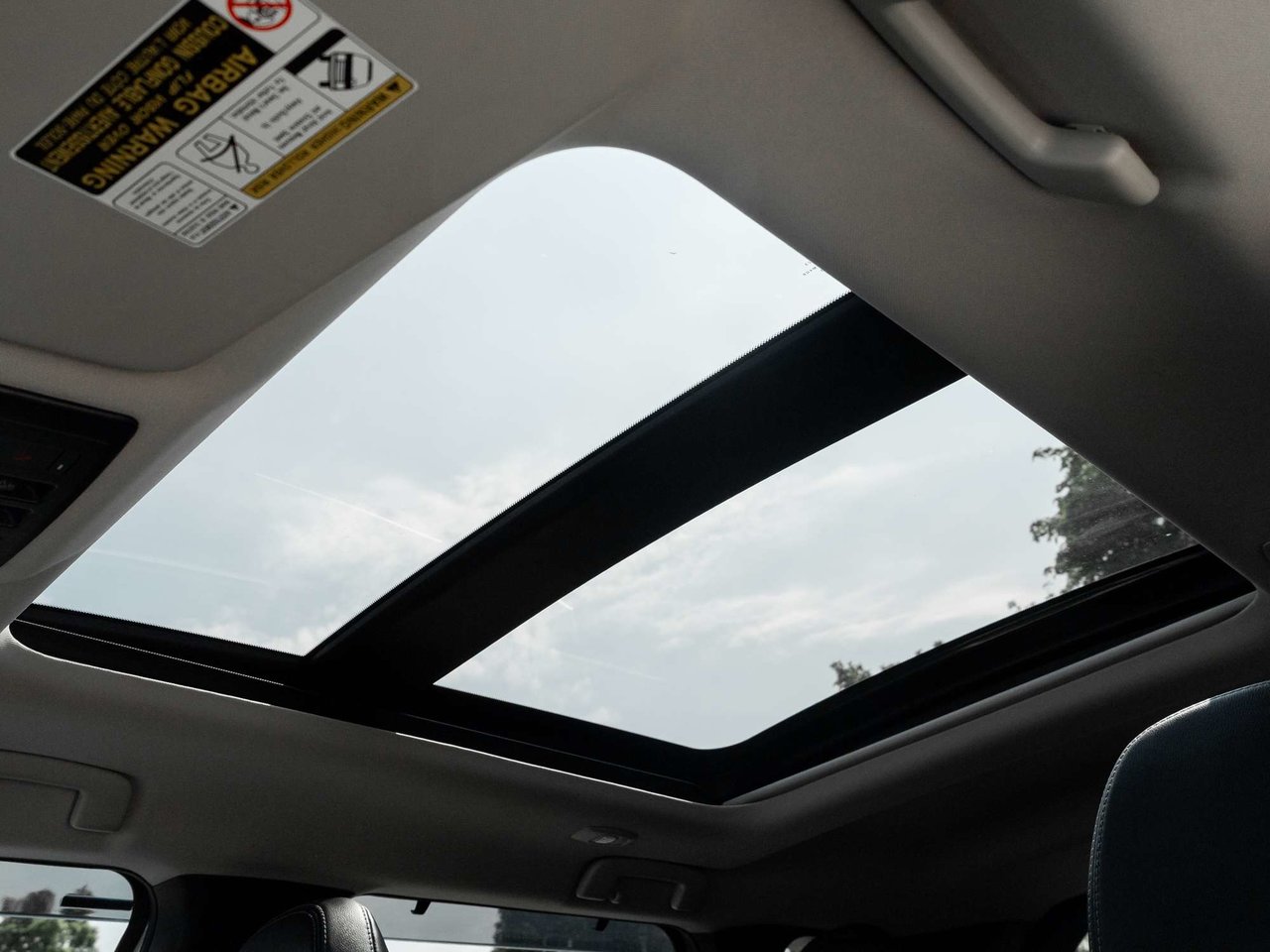Mitsubishi Outlander GT 2024-22