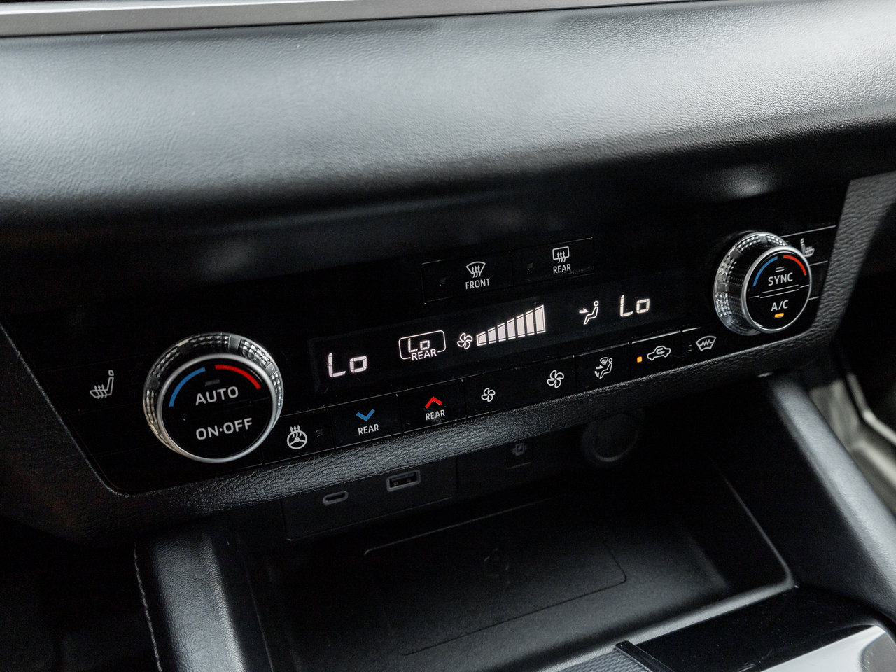 2024 Mitsubishi Outlander PHEV GT S-AWC CPO FINANCE RATES FOR AS LOW AS 0.90%-20