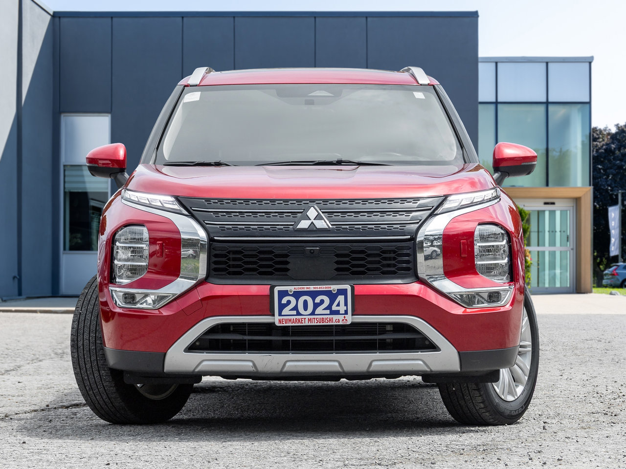 Mitsubishi Outlander LE S-AWC   CPO FINANCE RATES FOR AS LOW AS 0.90% 2024-1