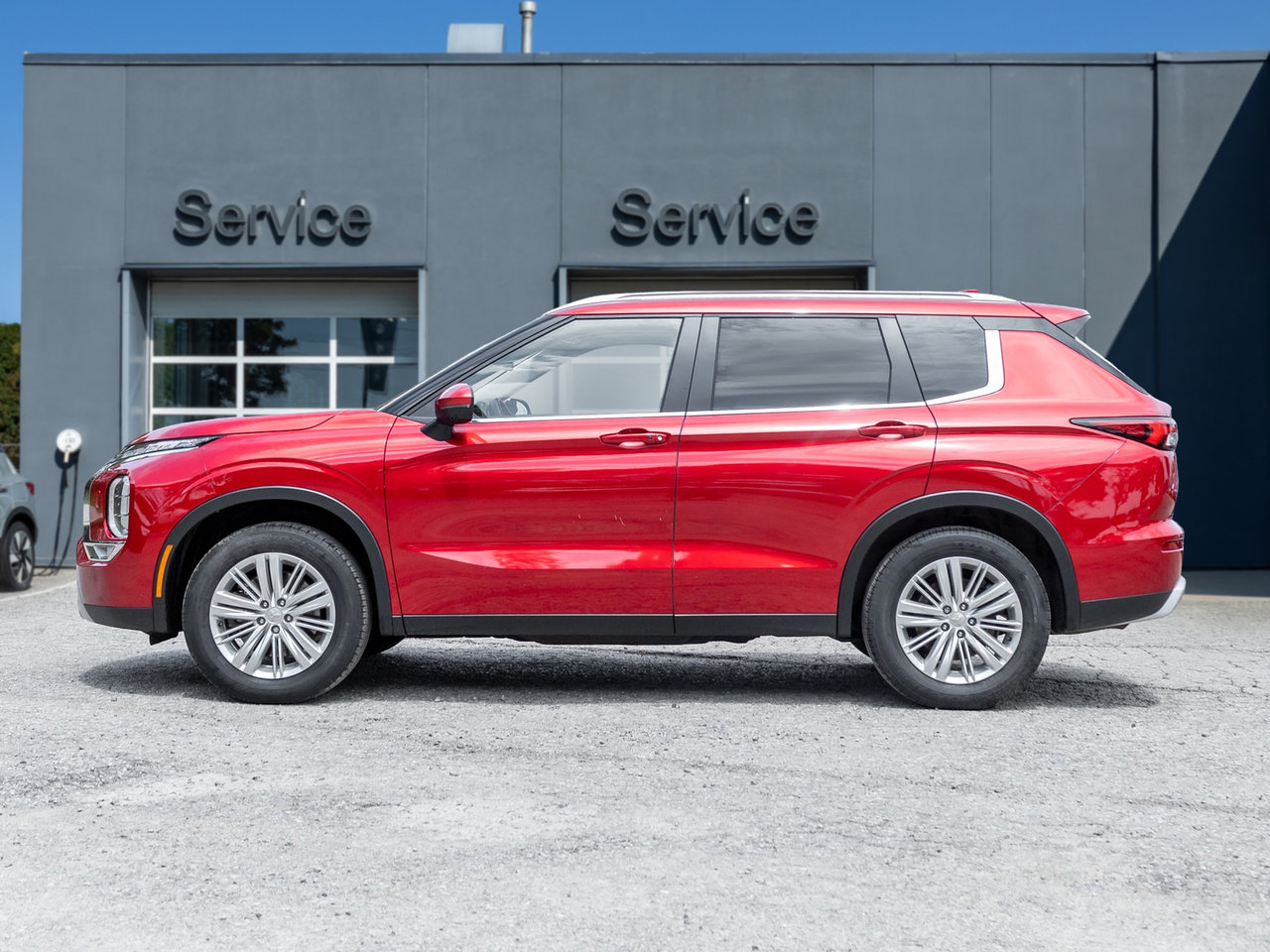 Mitsubishi Outlander LE S-AWC   CPO FINANCE RATES FOR AS LOW AS 0.90% 2024-2
