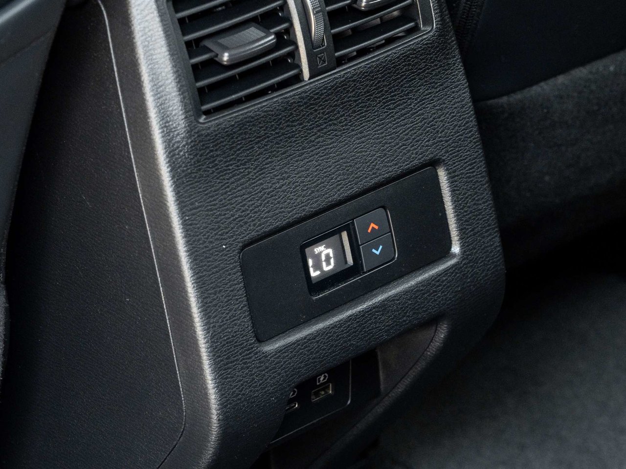 2024 Mitsubishi Outlander LE S-AWC   CPO FINANCE RATES FOR AS LOW AS 0.90%-22